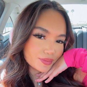 Meet your Posher, Jasmine